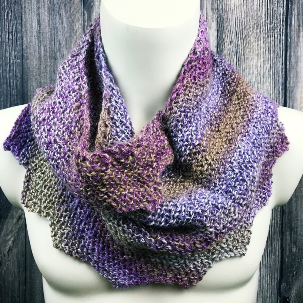 NWOT ~ hand knit crescent shawl ~ handspun yarn